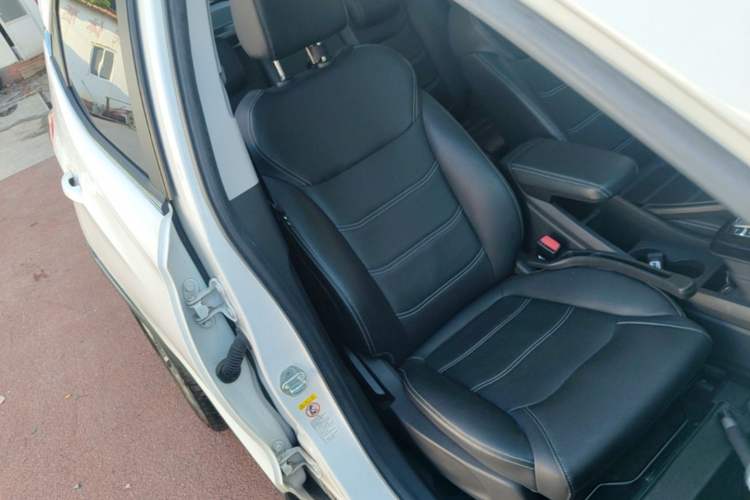 Used BYD Yuan New Energy 2019 EV535 High-Energy Leading Edition Right Front Seat
