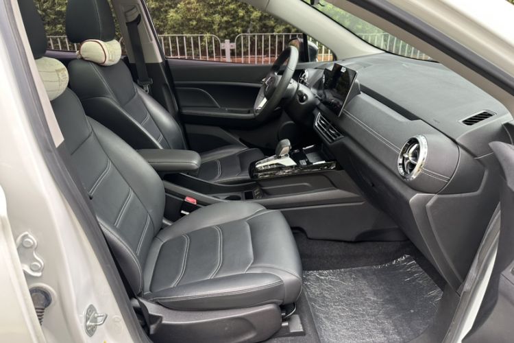 Used BYD Yuan New Energy 2019 EV360 Smart Connect Enjoyment Model Right Front Seat