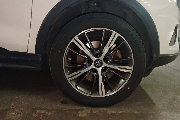 Used BYD Yuan New Energy 2019 EV535 High-Energy Leading Edition Right Front Wheel Hub