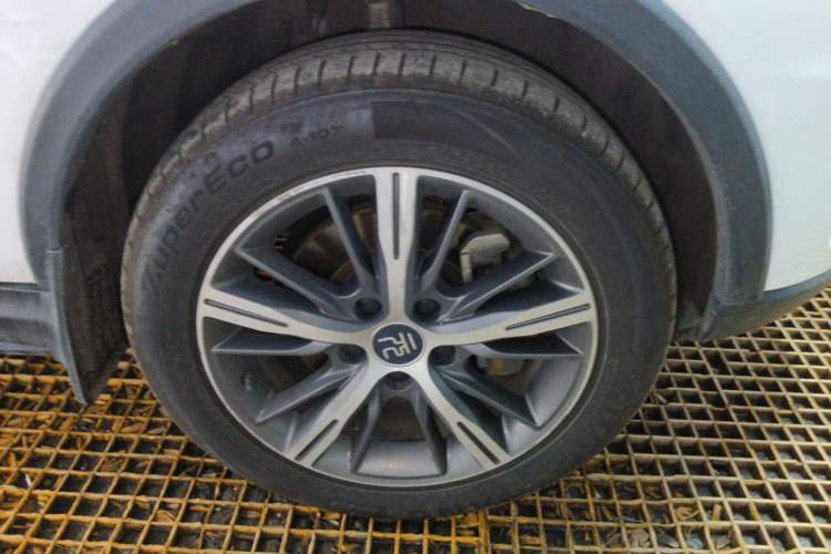 Used BYD Yuan New Energy 2019 EV535 High-Energy Leading Edition Right Front Wheel Hub