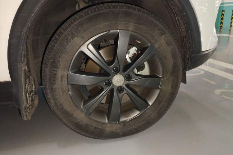 Used BYD Yuan New Energy 2019 EV360 Smart Connect Leading Model Right Front Wheel Hub