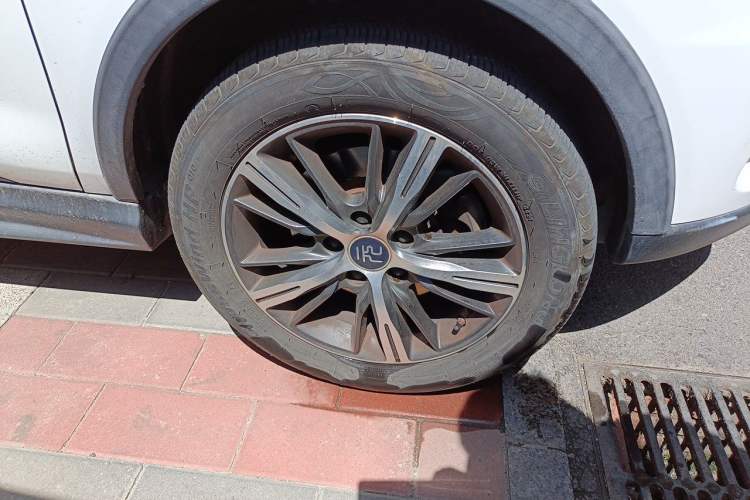 Used BYD Yuan New Energy 2019 EV535 High-Energy Leading Edition Right Front Wheel Hub