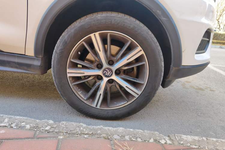 Used BYD Yuan New Energy 2019 EV535 High-Energy Leading Edition Right Front Wheel Hub