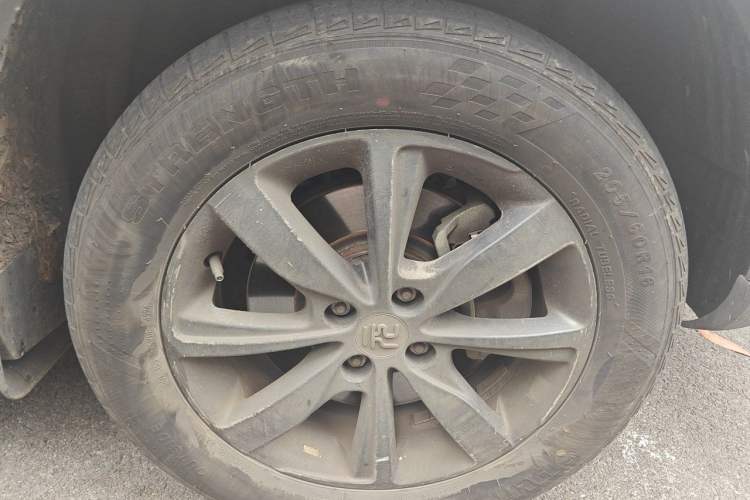 Used BYD Yuan New Energy 2019 EV360 Smart Connect Leading Model Right Front Wheel Hub