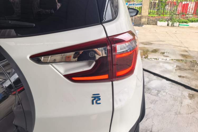 Used BYD Yuan New Energy 2019 EV360 Smart Connect Elite Model Right Rear Taillight