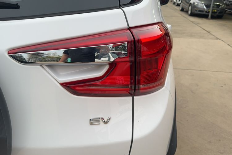 Used BYD Yuan New Energy 2019 EV360 Smart Connect Enjoyment Model Right Rear Taillight