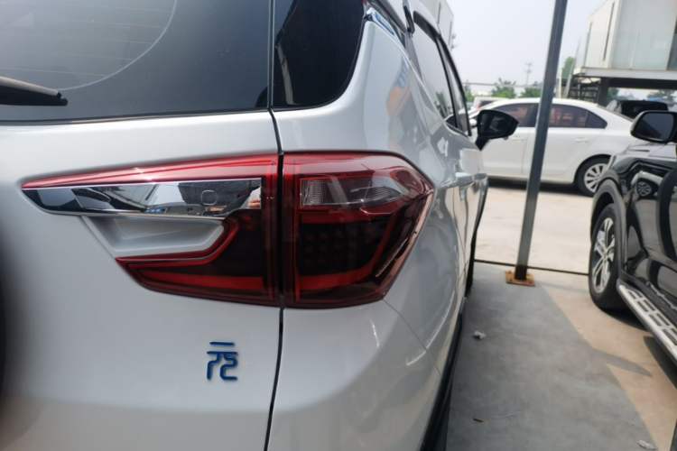 Used BYD Yuan New Energy 2019 EV360 Smart Connect Leading Model Right Rear Taillight