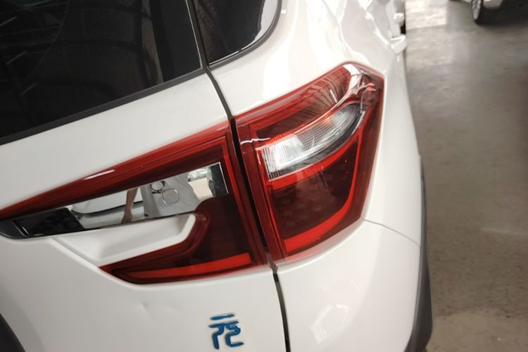 Used BYD Yuan New Energy 2019 EV360 Smart Connect Leading Model Right Rear Taillight