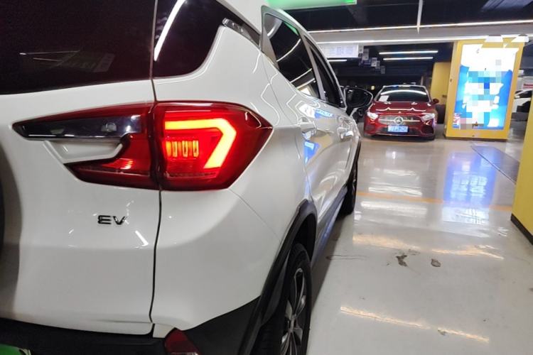 Used BYD Yuan New Energy 2019 EV535 Smart Connect Trendsetting Model Right Rear Taillight