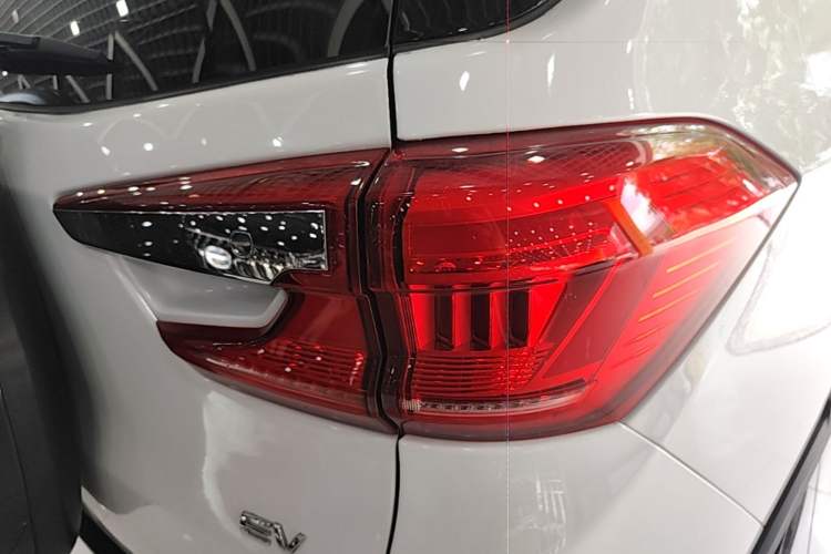 Used BYD Yuan New Energy 2019 EV360 Smart Connect Enjoyment Model Right Rear Taillight