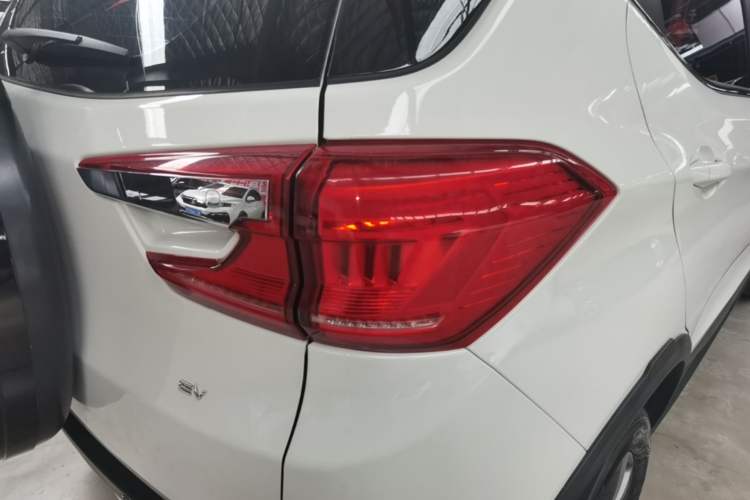 Used BYD Yuan New Energy 2019 EV360 Smart Connect Enjoyment Model Right Rear Taillight