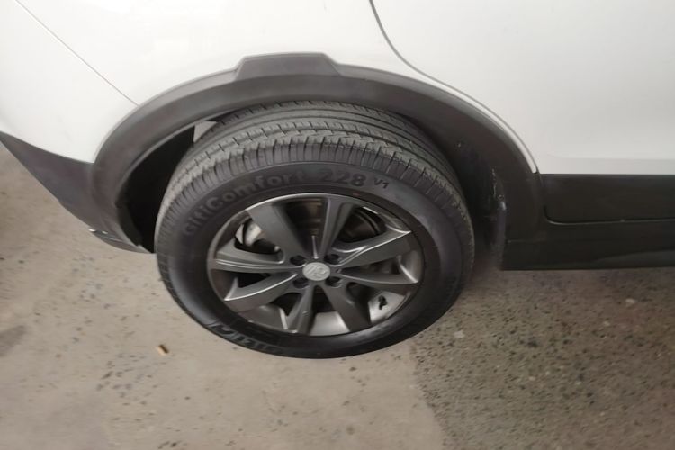 Used BYD Yuan New Energy 2019 EV360 Smart Connect Leading Model Right Rear Wheel Hub