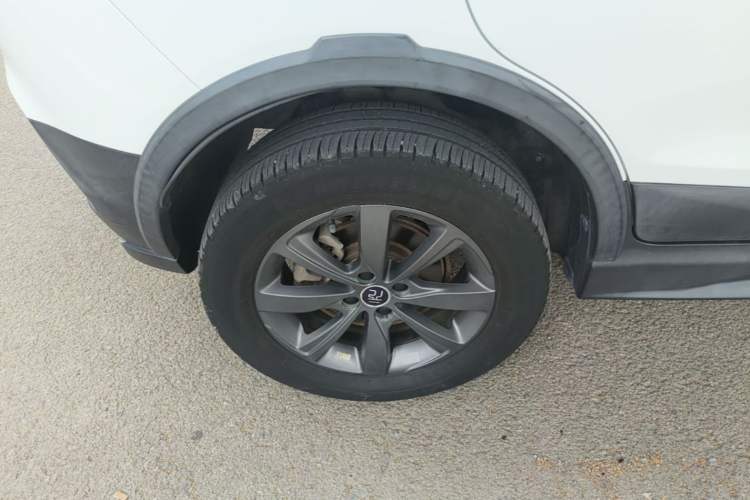 Used BYD Yuan New Energy 2019 EV535 Smart Connect Elite Model Right Rear Wheel Hub