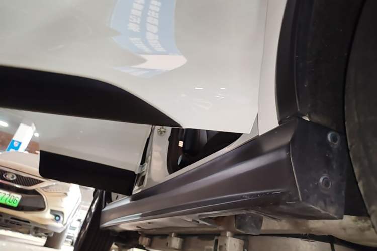 Used BYD Yuan New Energy 2019 EV535 Smart Connect Trendsetting Model Right Side Sill