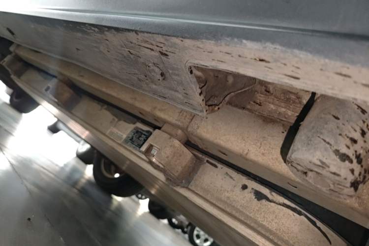 Used BYD Yuan New Energy 2019 EV535 Smart Connect Trendsetting Model Right Side Sill