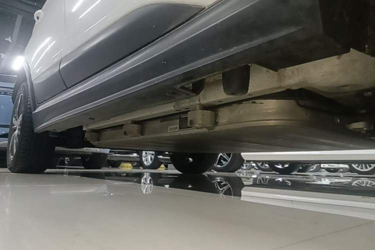 Used BYD Yuan New Energy 2019 EV535 High-Energy Leading Edition Right Side Sill