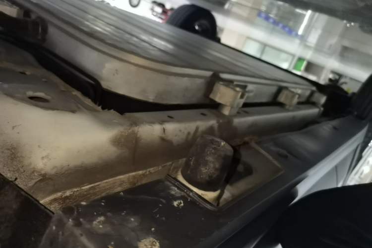 Used BYD Yuan New Energy 2019 EV535 Smart Connect Trendsetting Model Right Side Sill