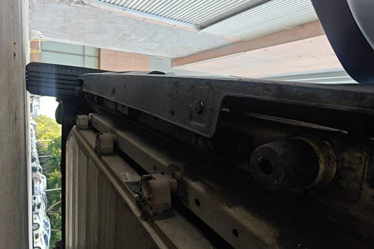 Used BYD Yuan New Energy 2019 EV535 Smart Connect Trendsetting Model Right Side Sill