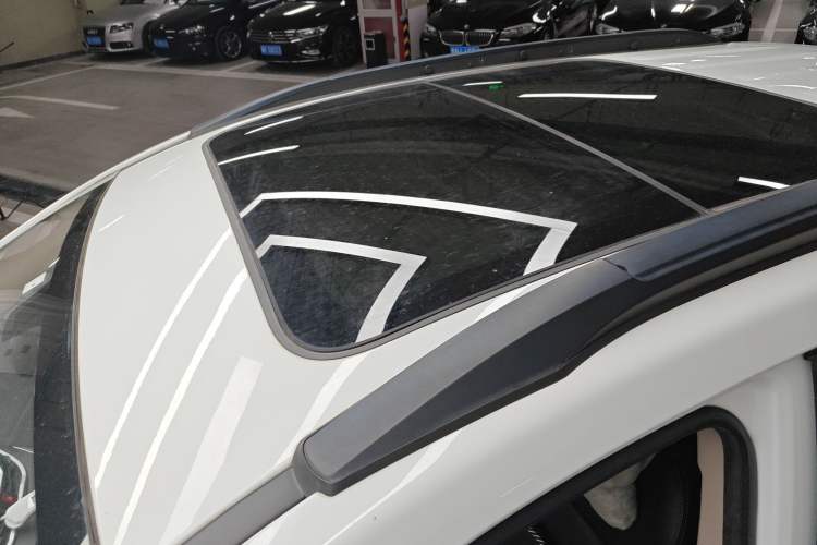 Used BYD Yuan New Energy 2019 EV360 Smart Connect Leading Model Roof