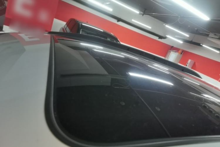 Used BYD Yuan New Energy 2019 EV360 Smart Connect Leading Model Roof