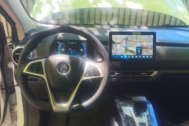 Used BYD Yuan New Energy 2019 EV535 Smart Connect Trendsetting Model Steering Wheel