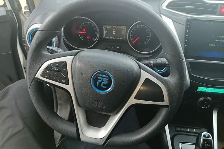 Used BYD Yuan New Energy 2019 EV360 Smart Connect Leading Model Steering Wheel