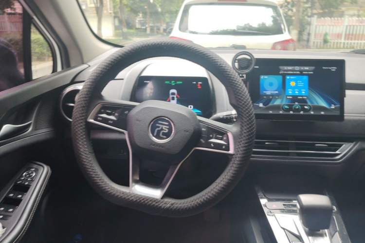 Used BYD Yuan New Energy 2019 EV360 Smart Connect Enjoyment Model Steering Wheel