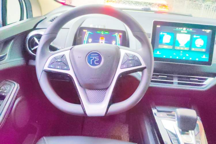 Used BYD Yuan New Energy 2019 EV535 Smart Connect Trendsetting Model Steering Wheel