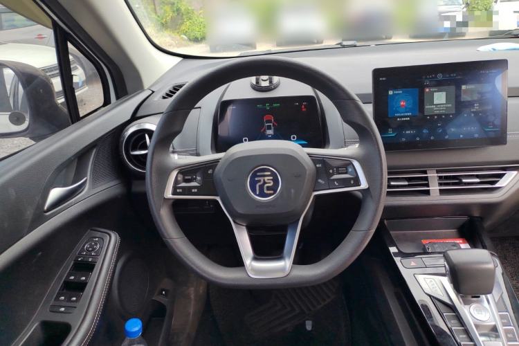 Used BYD Yuan New Energy 2019 EV360 Smart Connect Enjoyment Model Steering Wheel