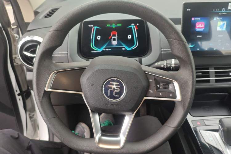 Used BYD Yuan New Energy 2019 EV360 Smart Connect Leading Model Steering Wheel