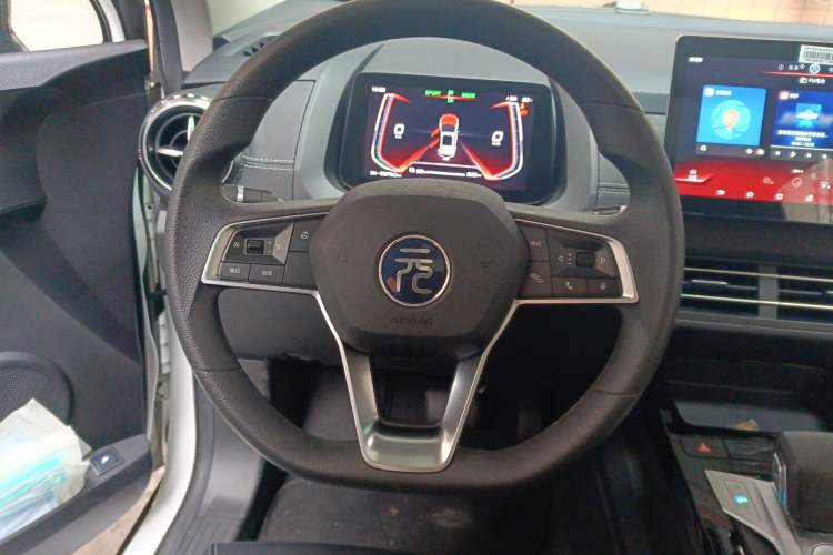 Used BYD Yuan New Energy 2019 EV535 Smart Connect Trendsetting Model Steering Wheel