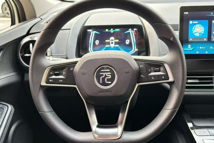 Used BYD Yuan New Energy 2019 EV360 Smart Connect Enjoyment Model Steering Wheel