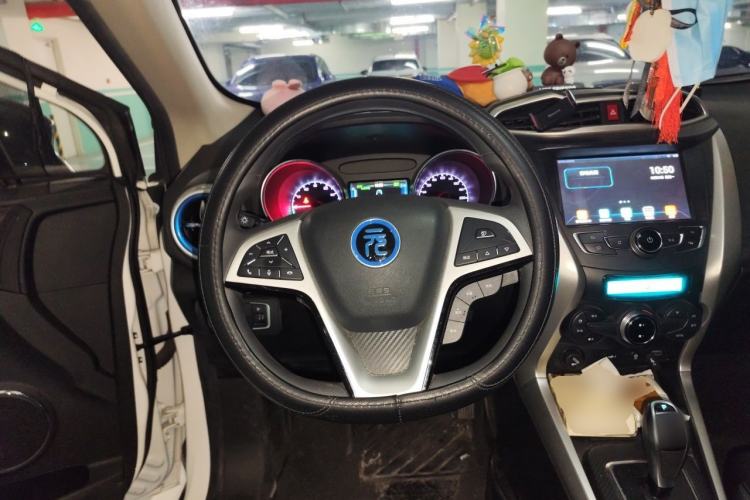 Used BYD Yuan New Energy 2019 EV360 Smart Connect Leading Model Steering Wheel