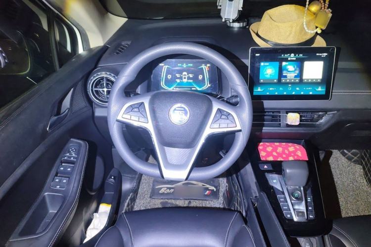 Used BYD Yuan New Energy 2019 EV535 Smart Connect Trendsetting Model Steering Wheel