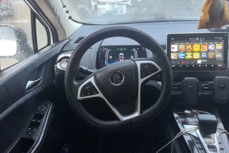Used BYD Yuan New Energy 2019 EV535 Smart Connect Trendsetting Model Steering Wheel