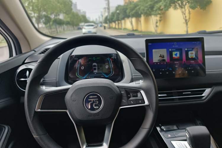 Used BYD Yuan New Energy 2019 EV535 Smart Connect Trendsetting Model Steering Wheel