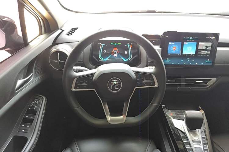 Used BYD Yuan New Energy 2019 EV360 Smart Connect Enjoyment Model Steering Wheel