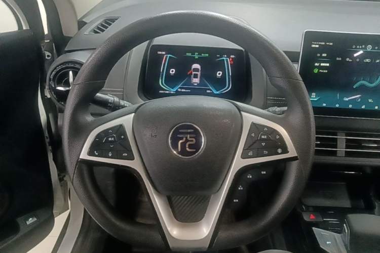 Used BYD Yuan New Energy 2019 EV535 High-Energy Leading Edition Steering Wheel