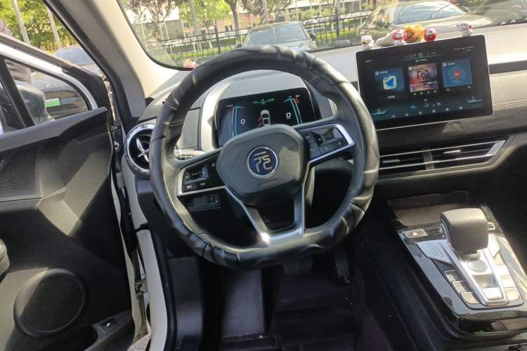 Used BYD Yuan New Energy 2019 EV535 Smart Connect Elite Model Steering Wheel