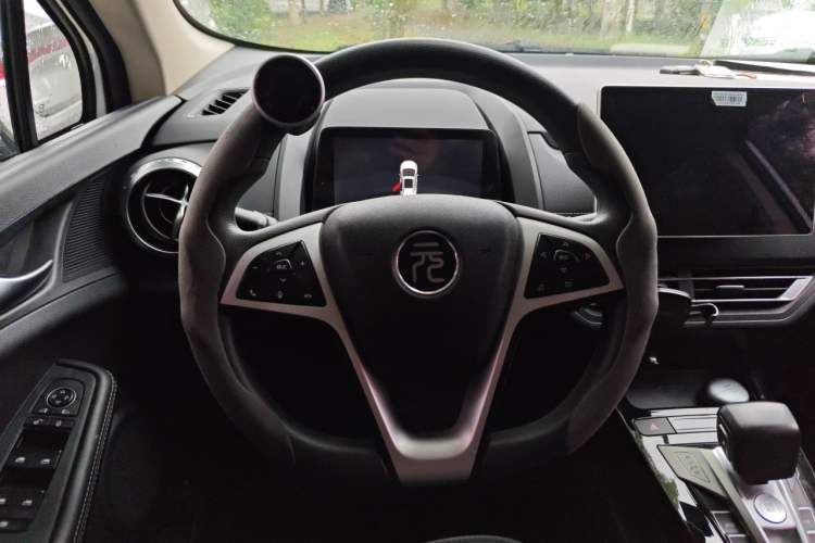 Used BYD Yuan New Energy 2019 EV535 Smart Connect Trendsetting Model Steering Wheel