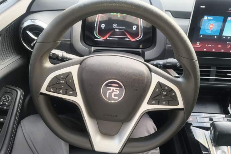 Used BYD Yuan New Energy 2019 EV535 Smart Connect Trendsetting Model Steering Wheel