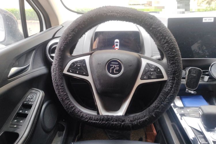 Used BYD Yuan New Energy 2019 EV535 Smart Connect Trendsetting Model Steering Wheel