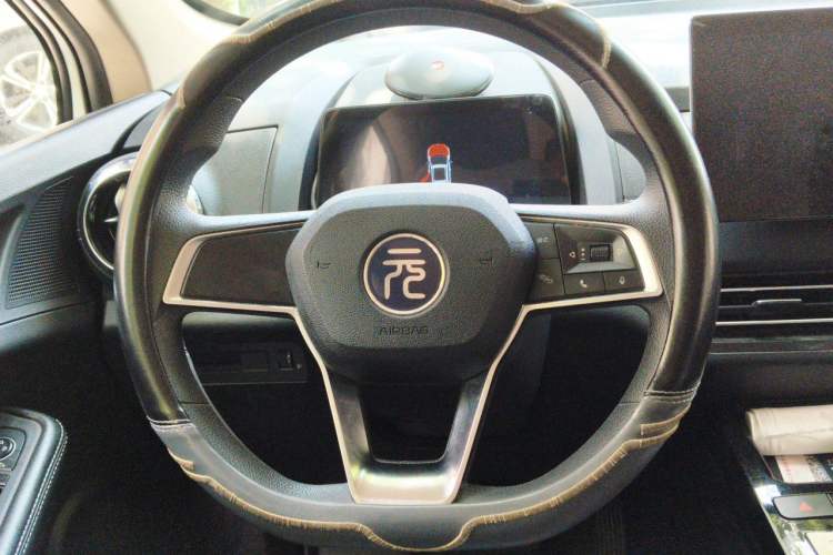 Used BYD Yuan New Energy 2019 EV535 Smart Connect Trendsetting Model Steering Wheel