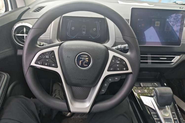 Used BYD Yuan New Energy 2019 EV535 High-Energy Leading Edition Steering Wheel