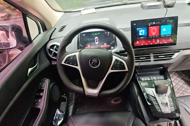 Used BYD Yuan New Energy 2019 EV535 Smart Connect Trendsetting Model Steering Wheel