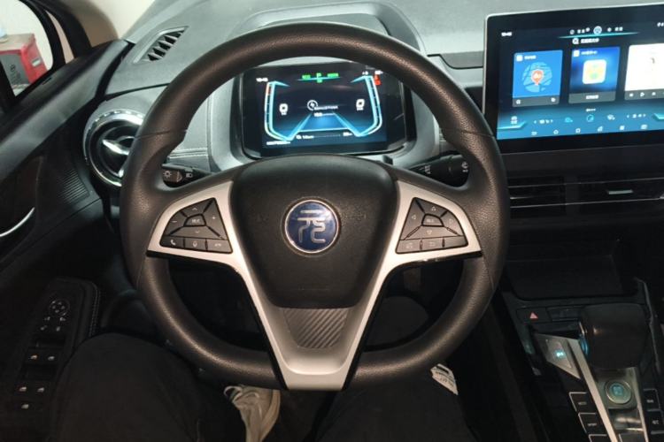 Used BYD Yuan New Energy 2019 EV535 Smart Connect Trendsetting Model Steering Wheel