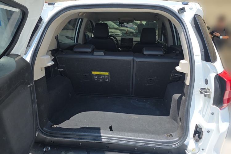 Used BYD Yuan New Energy 2019 EV360 Smart Connect Luxurious Model Trunk