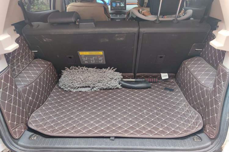 Used BYD Yuan New Energy 2019 EV535 Smart Connect Trendsetting Model Trunk