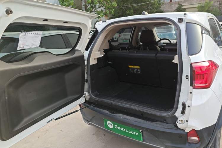 Used BYD Yuan New Energy 2019 EV535 Smart Connect Trendsetting Model Trunk