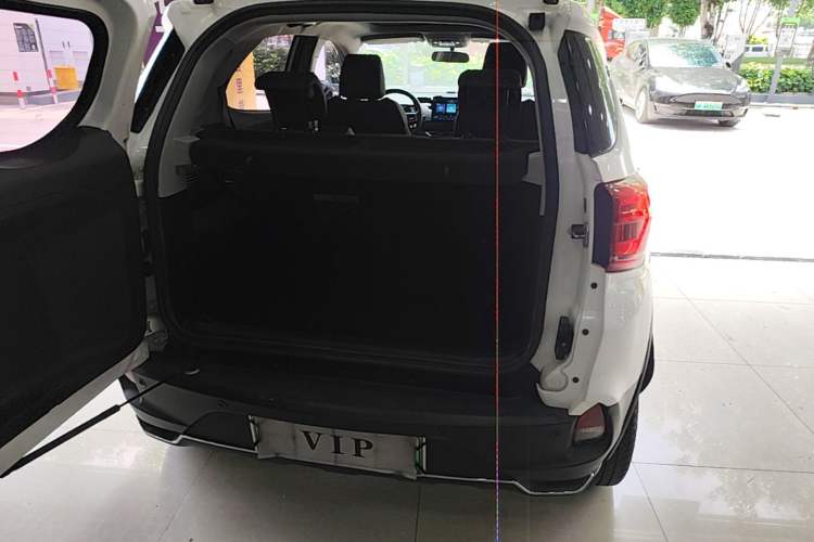 Used BYD Yuan New Energy 2019 EV360 Smart Connect Enjoyment Model Trunk